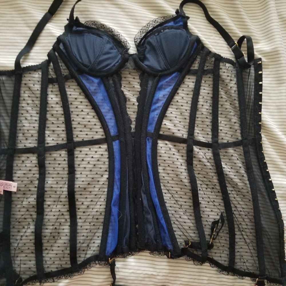 Agent Provocateur Corset 32B Black and Blue SEXY